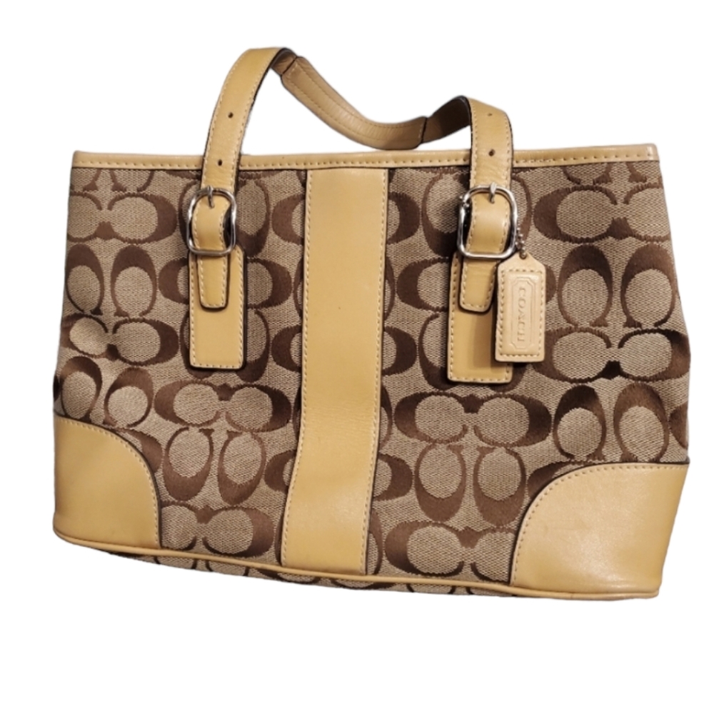 COACH CLASSIC SIGNATURE CANVAS SHOULDER BAG